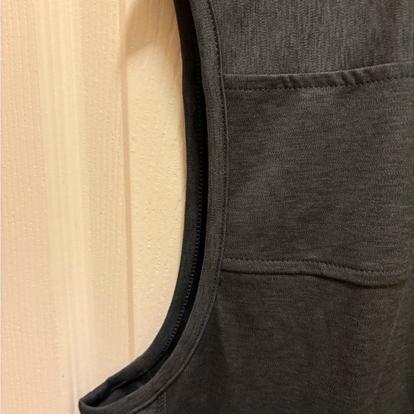 Vineyard Vines On-The-Go Shep Men's Gray Vest Sz M NWOT! - Picture 8 of 13